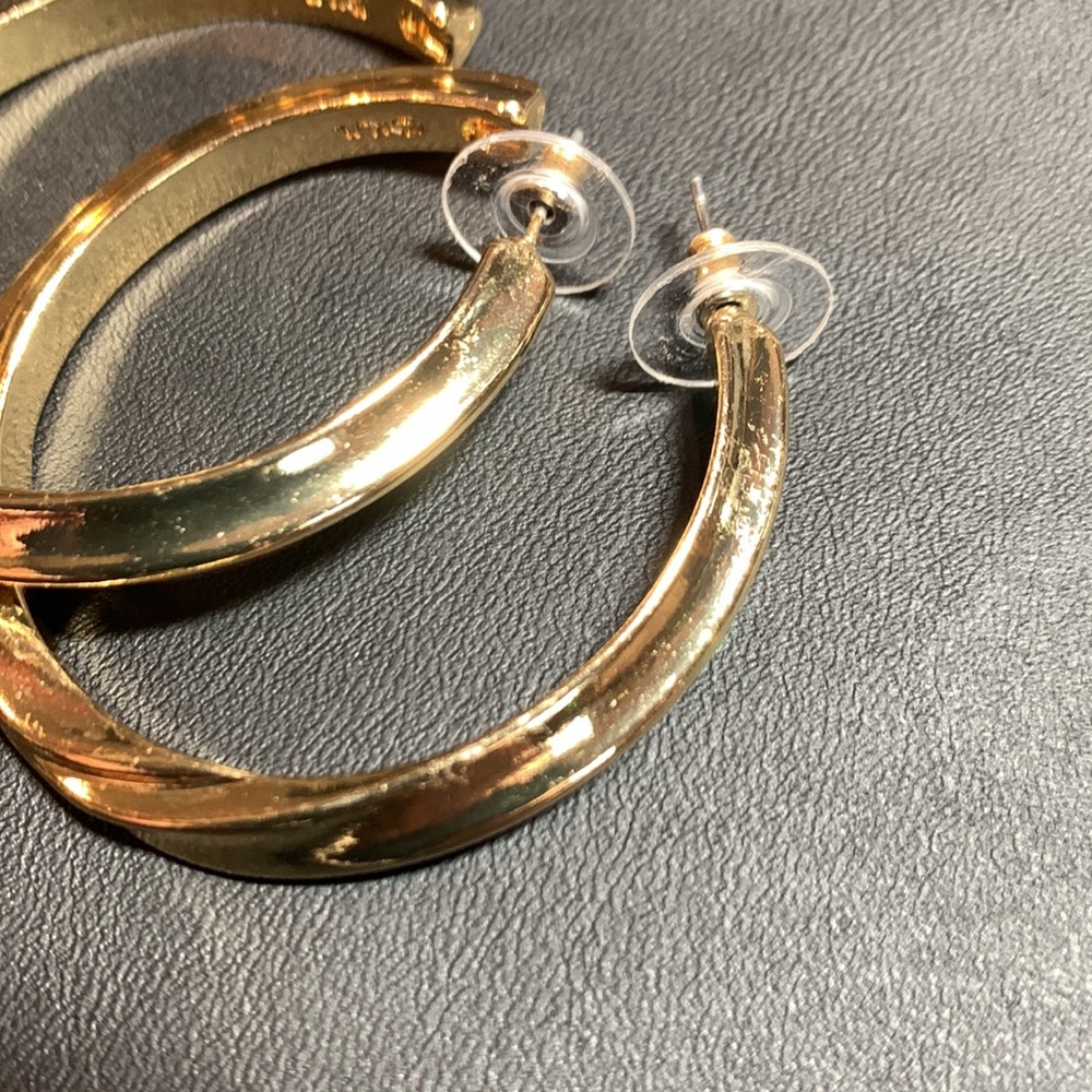 Kenneth Jay Lane Hoop Earrings - Picture 5 of 6